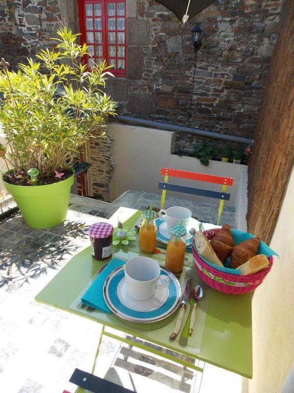 Chambre De La Nonne En Vacances Dol-de-Bretagne Kültér fotó