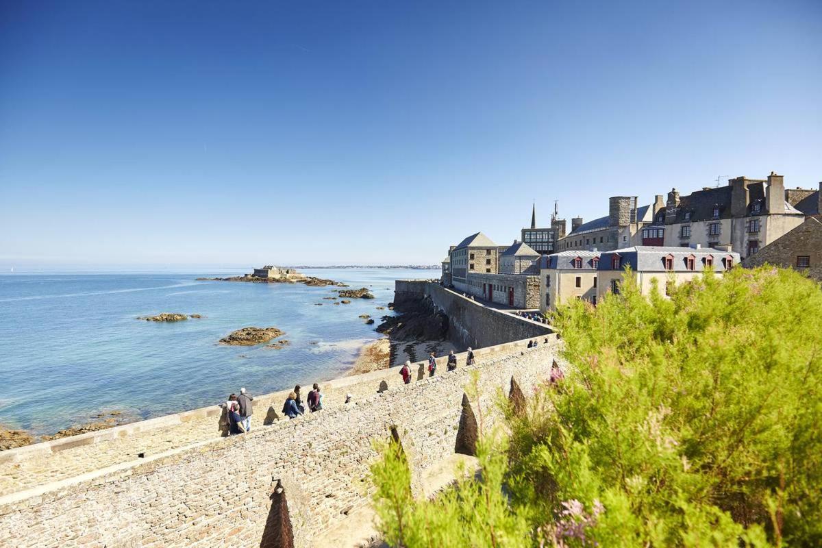 Chambre De La Nonne En Vacances Dol-de-Bretagne Kültér fotó